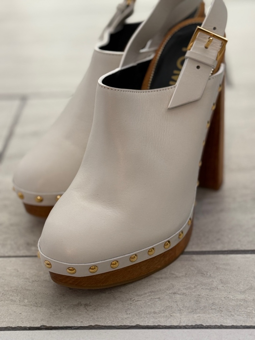 Tom Ford White Leather Platform Slingback Clogs | Gold Stud Trim | size 39.5 - Picture 7 of 13